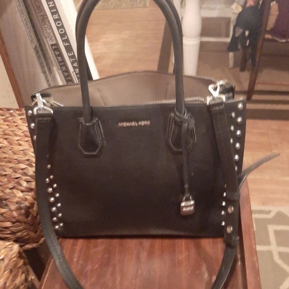 MICHAEL Michael Kors Handbags - 🎀Michael kors purse 👛👝🛍️